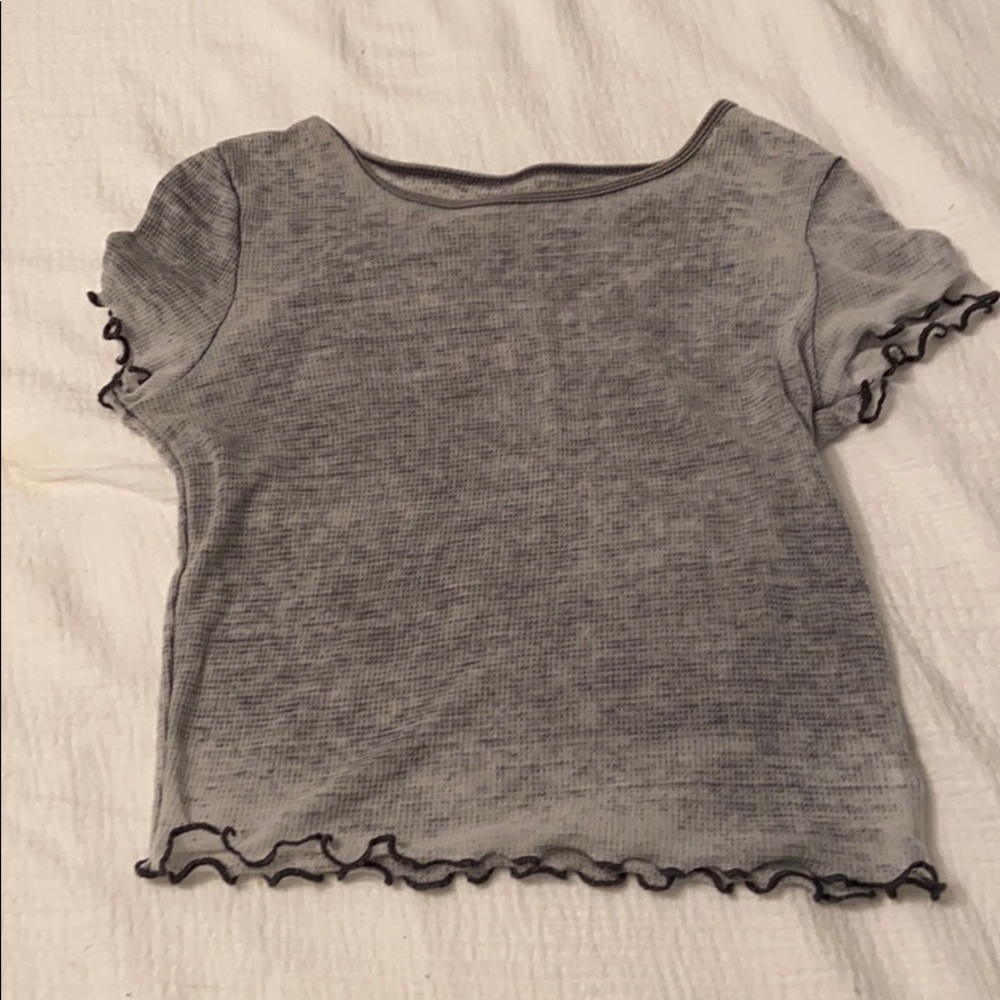 Grey crop top ruffle